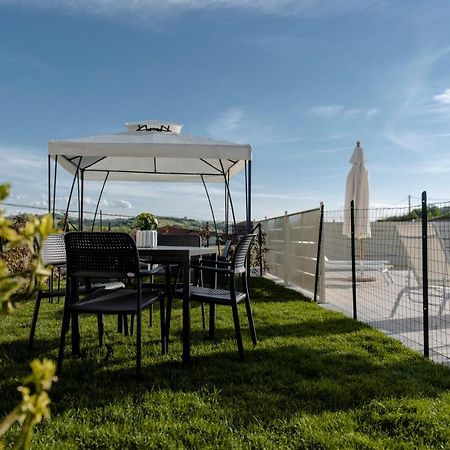 Agriturismo Ridaroca San Damiano dʼAsti Εξωτερικό φωτογραφία